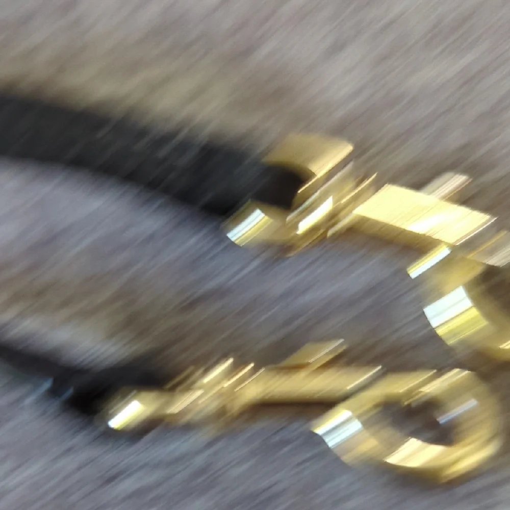 Marc Jacobs Black Leather Crossbody Bag E-the Squeeze - Picture 3 of 9